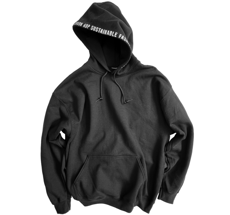 ⑮ フードのフチにプリント